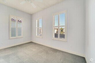 Building Photo - 523 Twin Pines Dr
