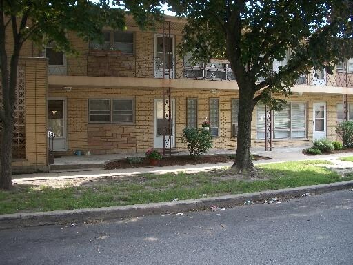 Foto principal - 3203-3209 N Pittsburgh Ave