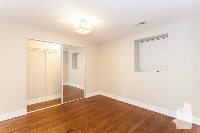 Foto del edificio - 1 bedroom in Chicago IL 60640
