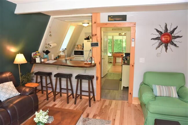 Foto del edificio - 139 Alan A Dale Dr