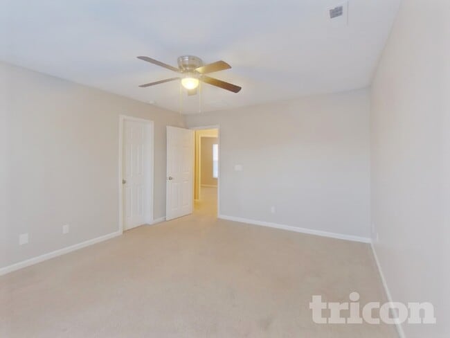 Foto del edificio - 11830 Cheviott Hill Ln