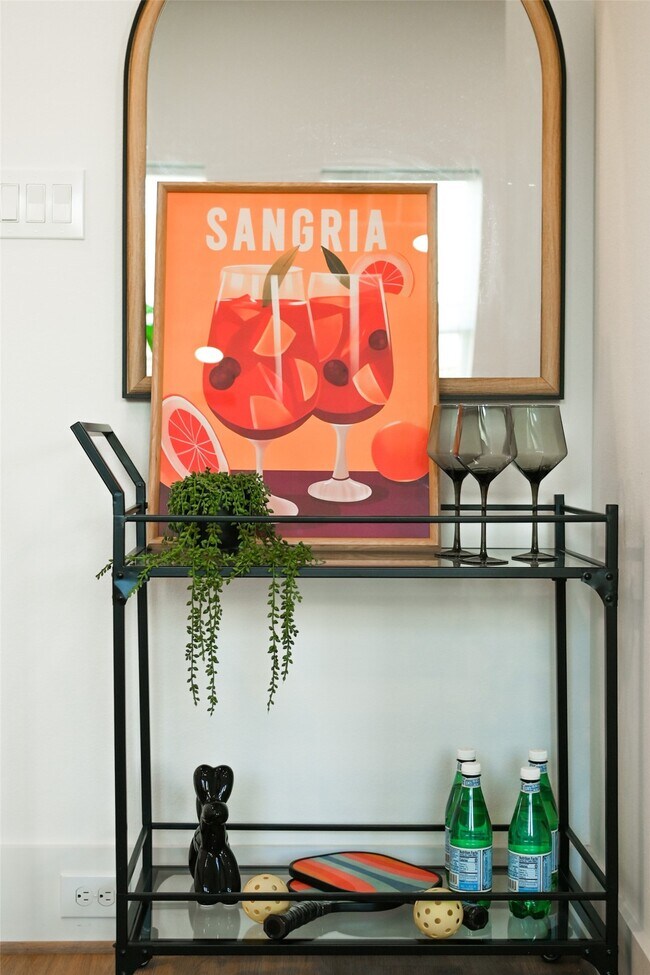 Building Photo - 7607 Victory Reserve St