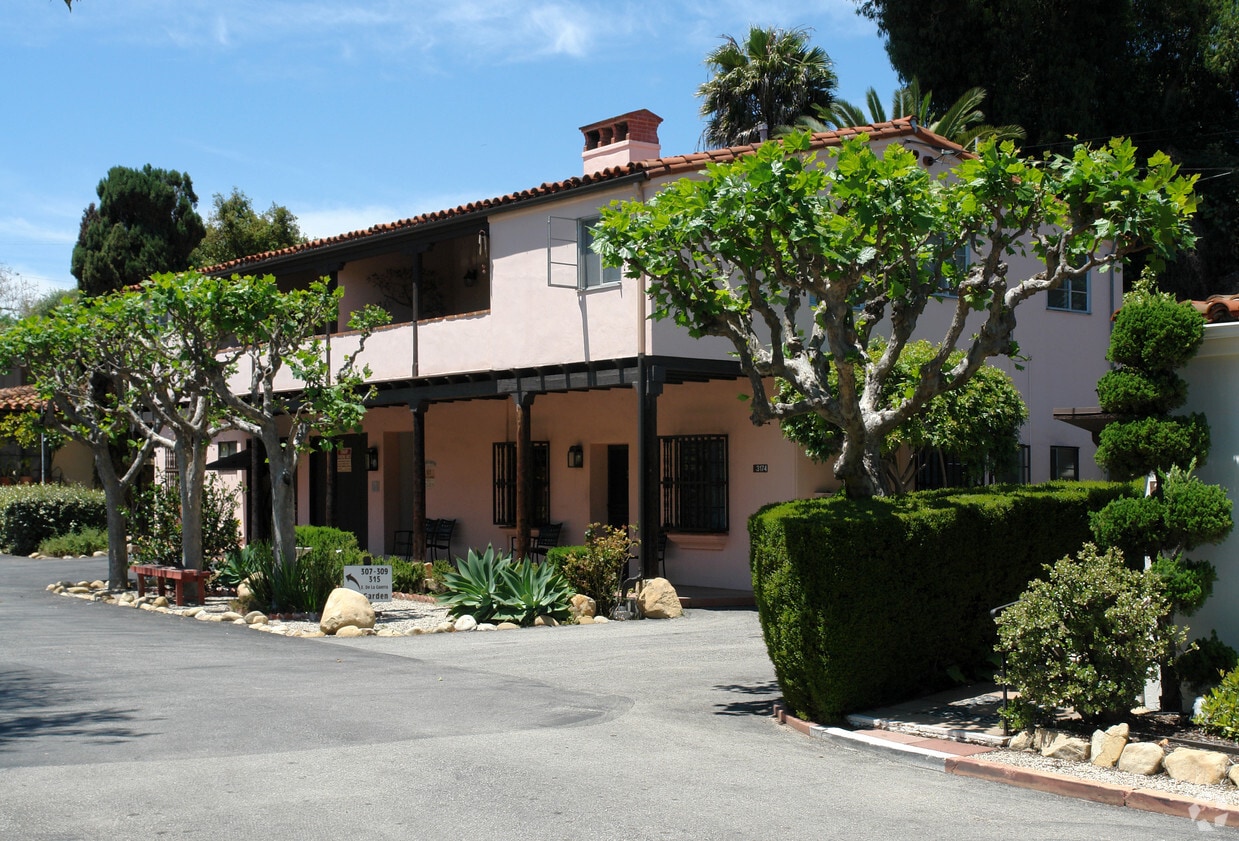 Primary Photo - Laguna Cottages For Seniors