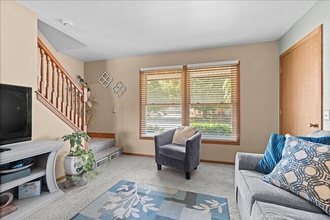 Foto del edificio - 3955 Meadowbrook Ct