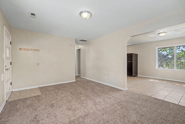 Foto del edificio - 1121 Cooper Ave