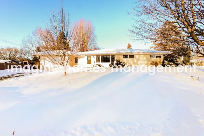 Primary Photo - Updated 4 Bedroom 1.5 Bath Home in Fridley