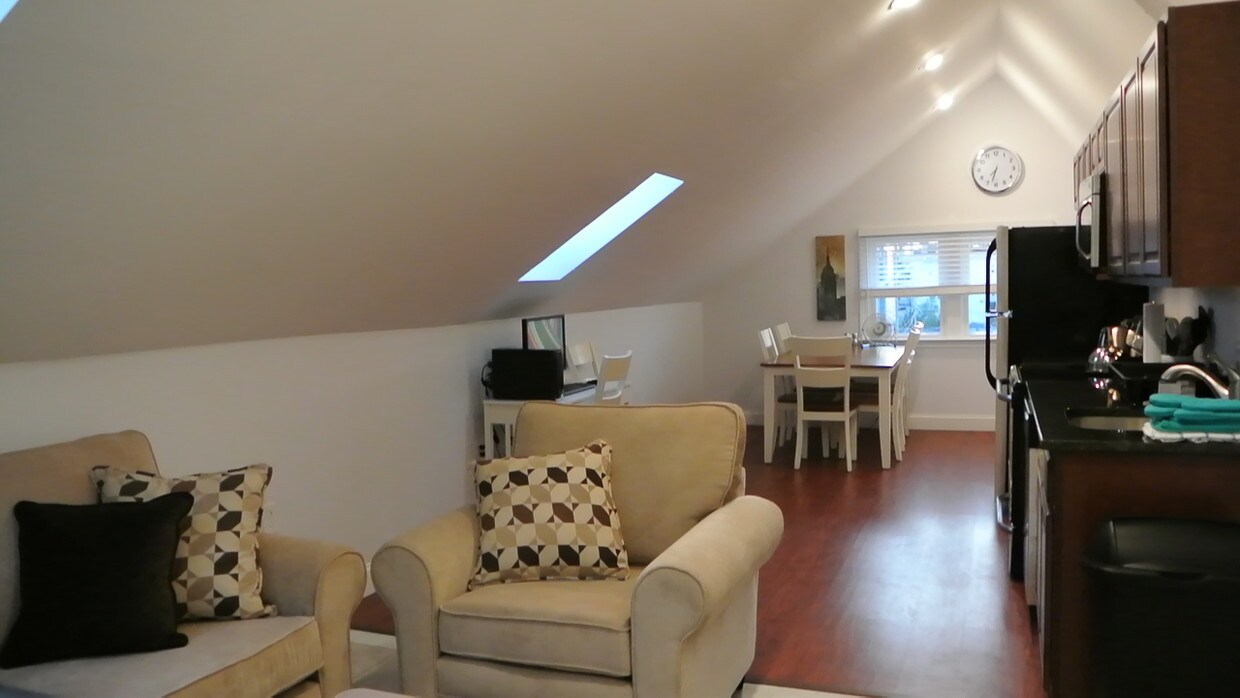 Foto principal - 30 Weeden St