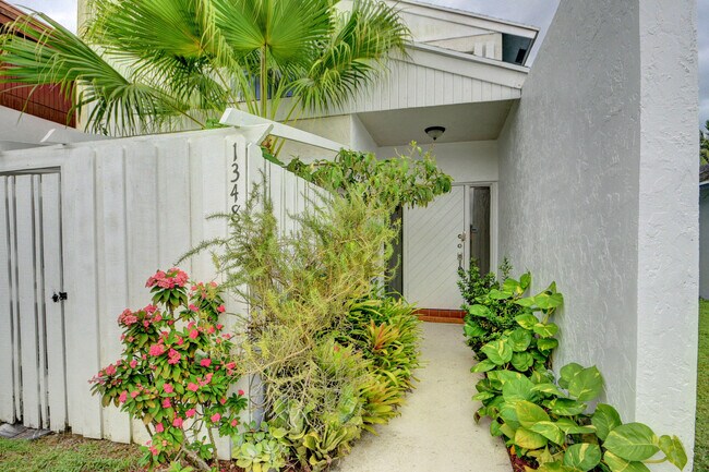 Foto del edificio - 1348 The 12th