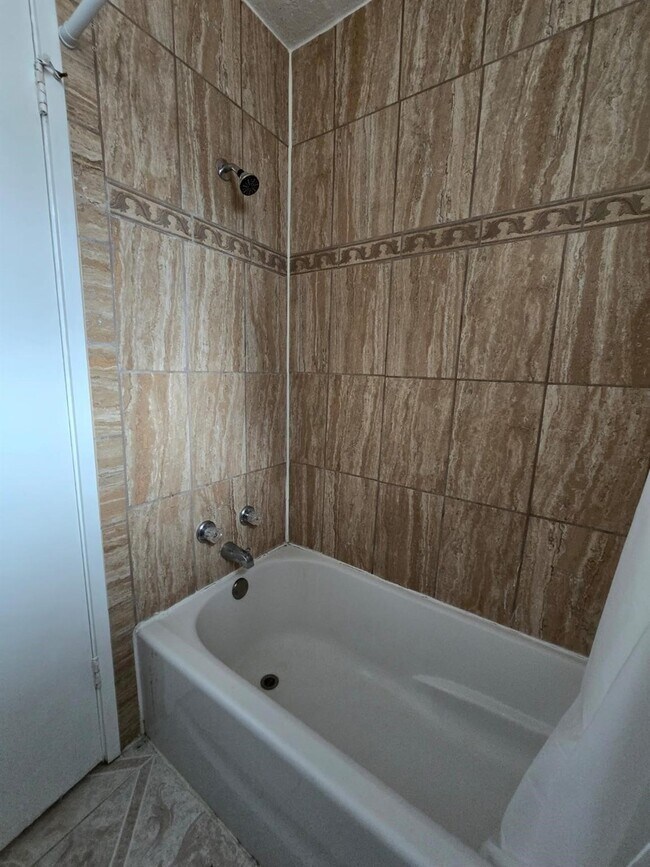 Foto del edificio - 822 Ivy Hollow St