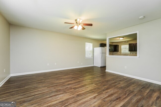 Foto del edificio - 250 N Bluff Rd