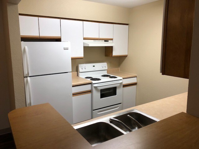 Foto del edificio - 2104 Stirrup Ln