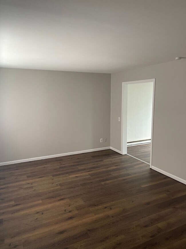 Foto del edificio - Welcome to this beautifully renovated 2-be...