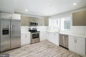 Foto del edificio - 1443 N 8th St