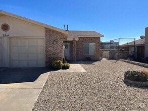 Building Photo - 204 Cutlass Dr