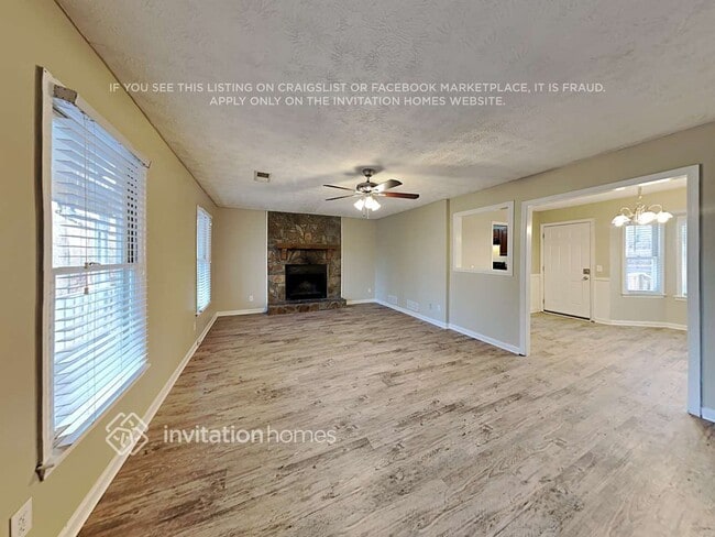 Building Photo - 1621 Highland Ct