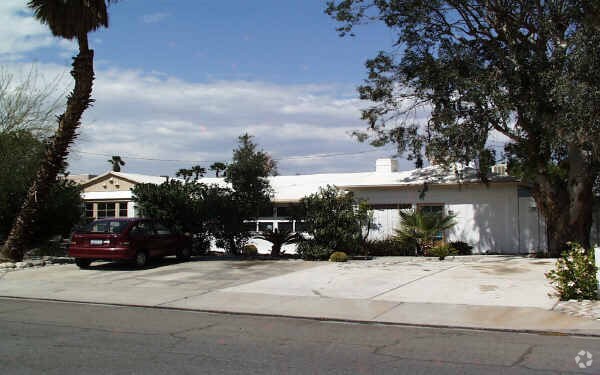 Building Photo - 240-272 W Via Olivera