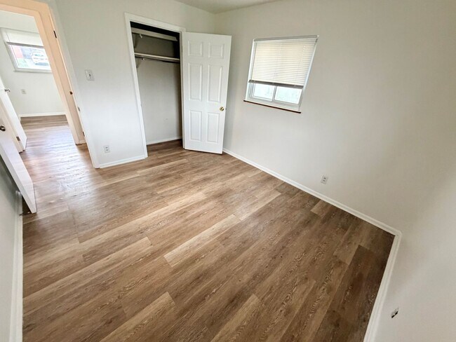 Foto del edificio - 204 Mandalay Rd