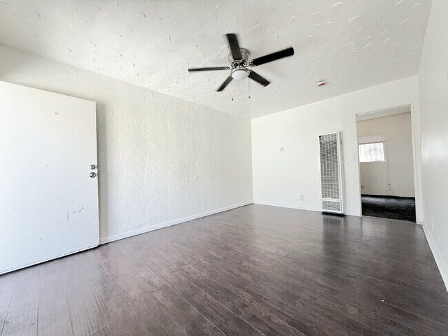 Building Photo - 8510 San Pedro St