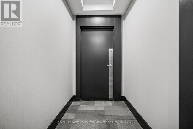 Photo du bâtiment - 7895 Jane St