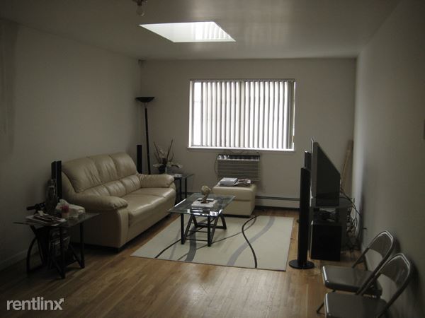 Building Photo - 4054 Junction Blvd