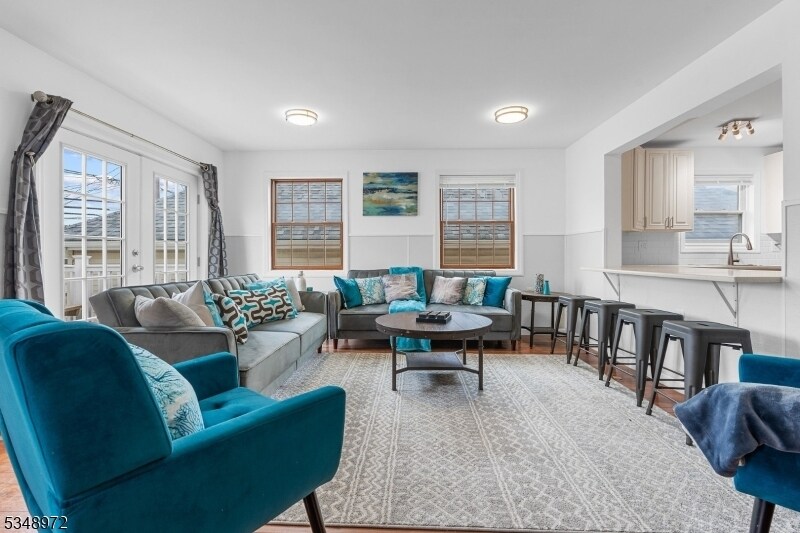 Foto principal - 129 Franklin Ave