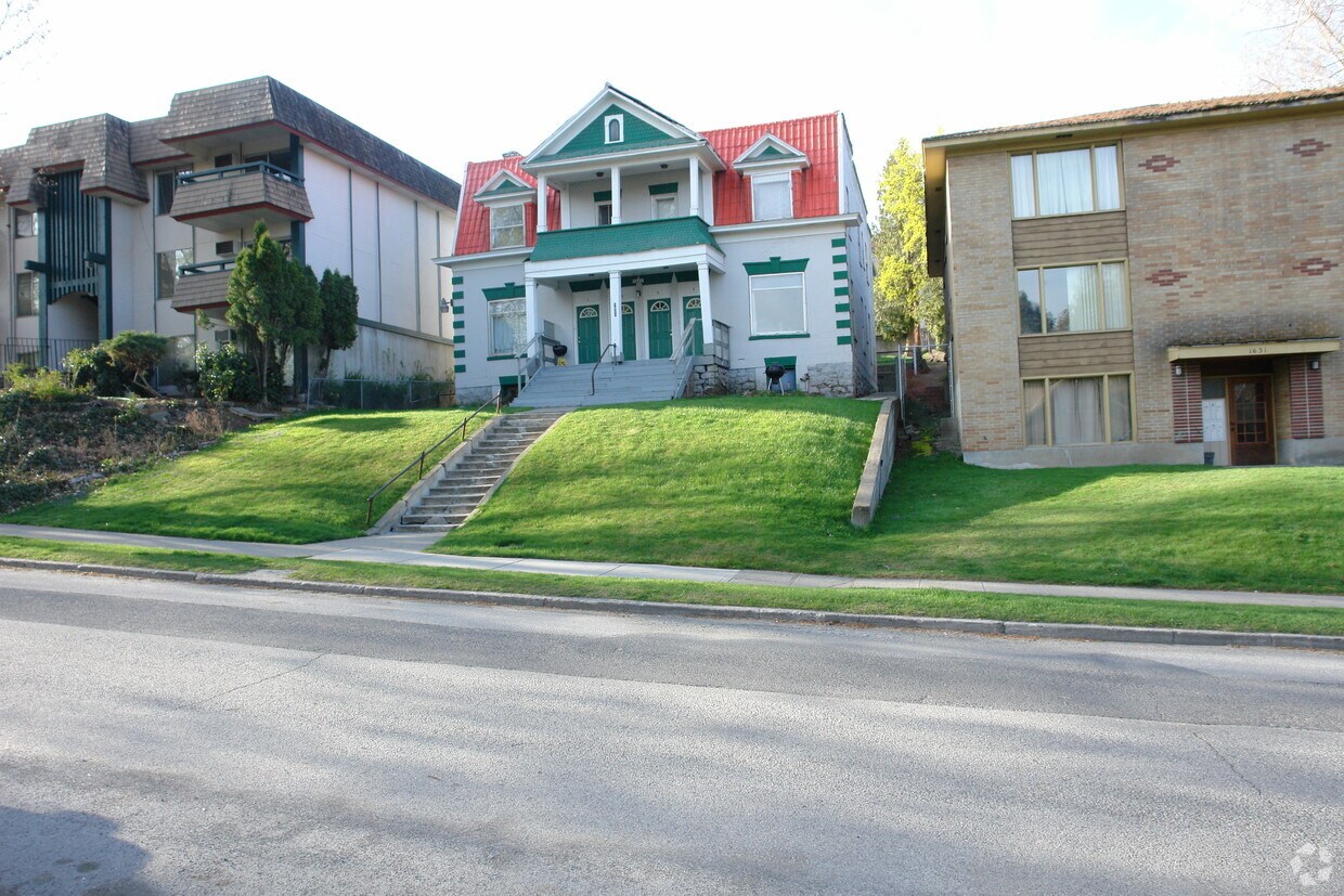 Building Photo - 1621 W 6th Ave