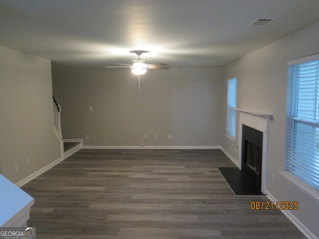 Building Photo - 2510 Wrangler Dr