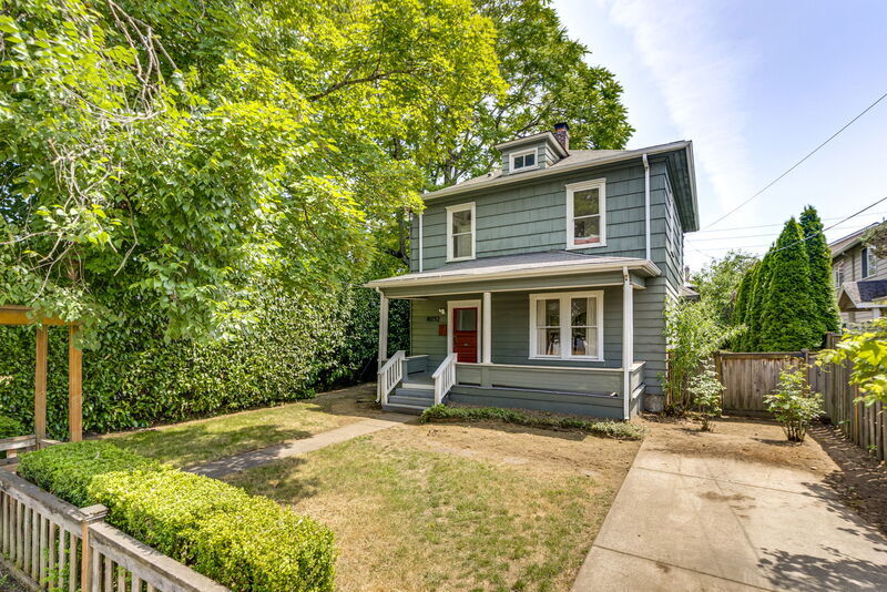 Foto principal - 8052 NE Couch St