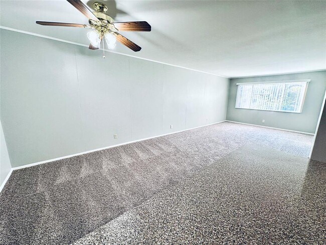 Foto del edificio - 601 W 11th St