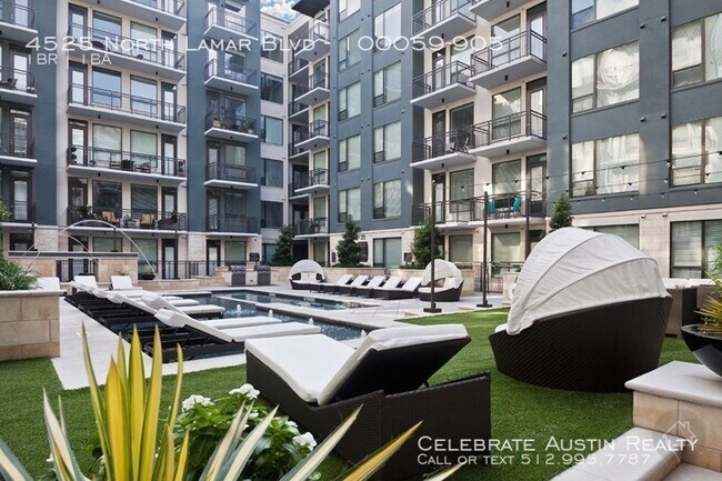 Foto del edificio - Very Modern and Luxurious North Lamar Living!