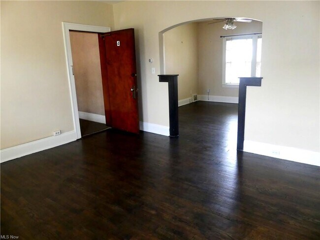 Foto del edificio - 13320 Cooley Ave