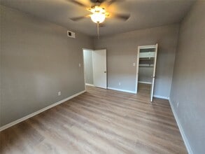 Building Photo - 1818 Augusta Dr