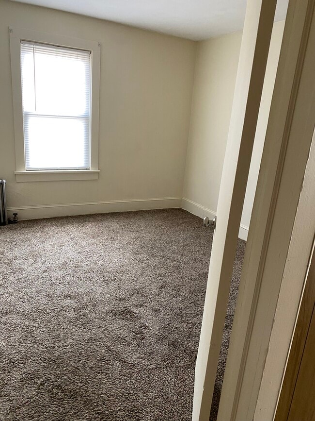 Foto del edificio - 63 E Railroad Ave