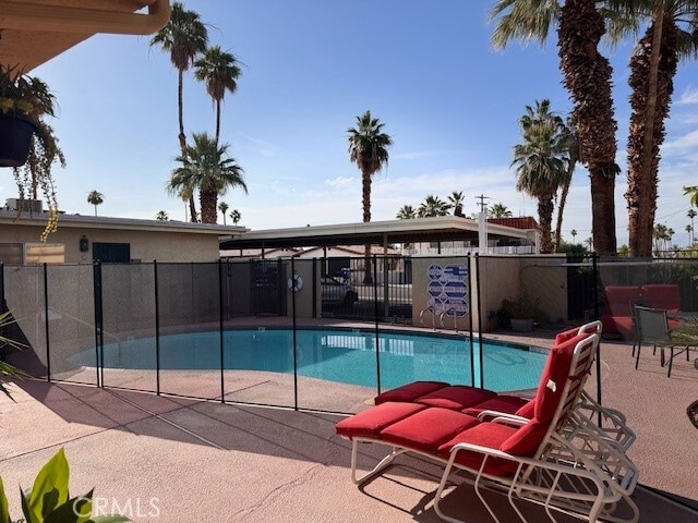 Foto del edificio - 74443 Driftwood Dr