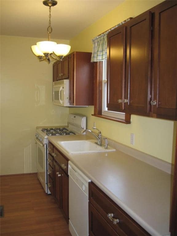 Building Photo - 298 Juniper St