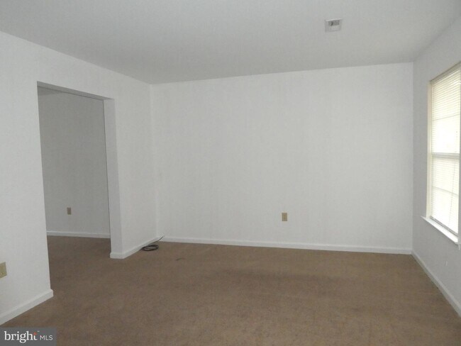 Building Photo - 508 Fairnest Ct