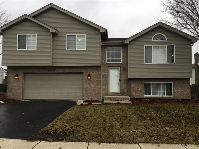 16610 W Seneca Drive House for Rent in Lockport, IL