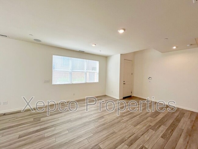 Building Photo - 84443 Passagio Lago Way