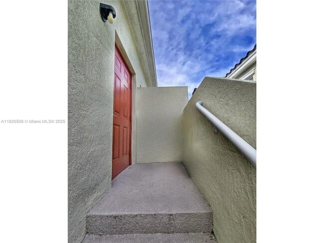 Foto del edificio - 17067 SW 93rd St