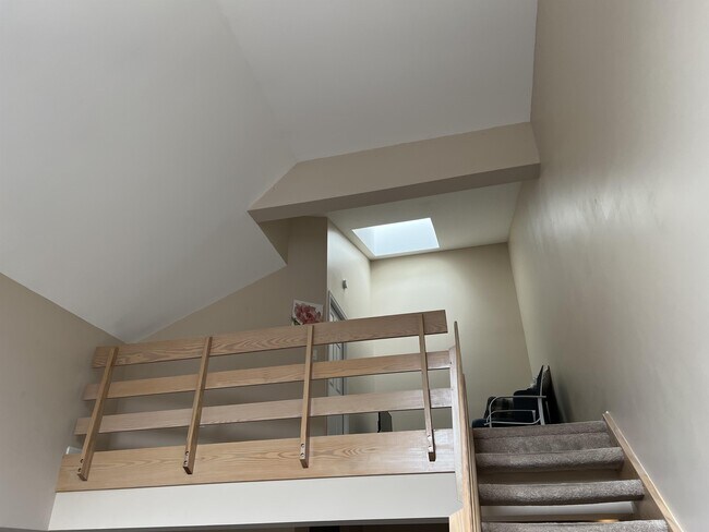 Foto del edificio - 4526 N Progress Ave