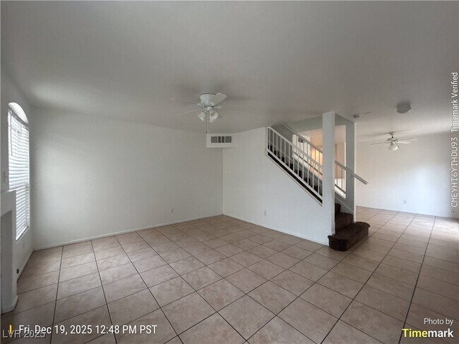 Foto del edificio - 8461 Blazing Sun Ave