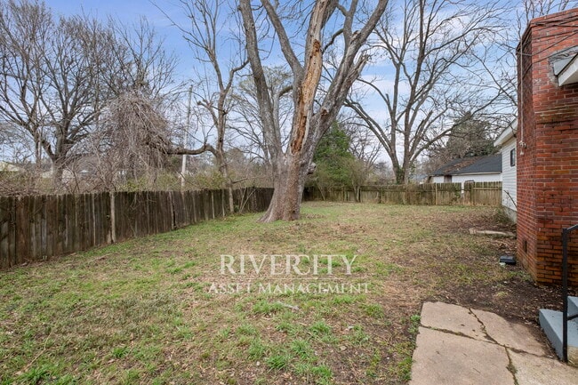 Building Photo - 3405 Medford Cove