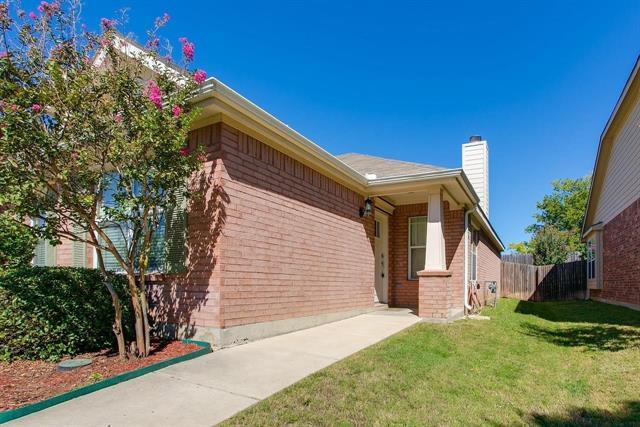 Foto del edificio - 4925 Carrotwood Dr