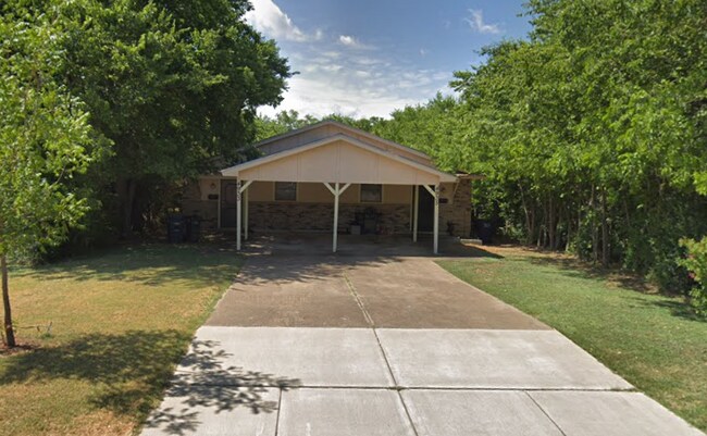 Building Photo - 4933 Curzon Ave