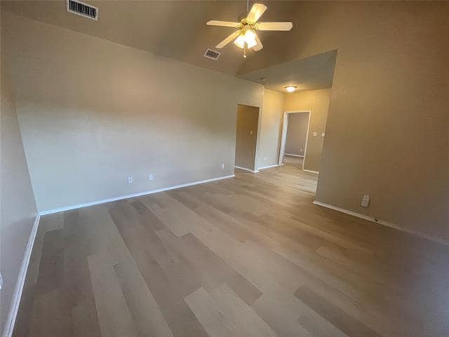 Building Photo - 101 Sunburst Ct