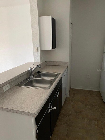 Foto del edificio - 5447 Vineland Rd
