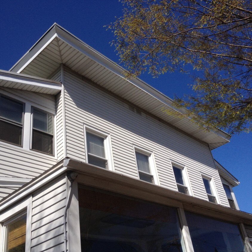 115 Main St, Meriden, CT 06451 Apartments in Meriden, CT