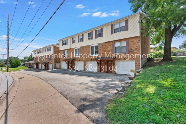 Building Photo - 3313 Droste Rd