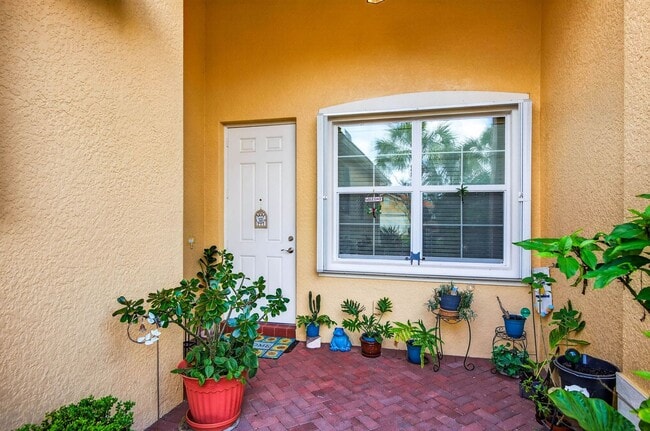 Photo - Furnished Rental House