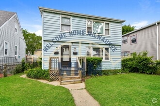 Building Photo - 5919 N 69th St